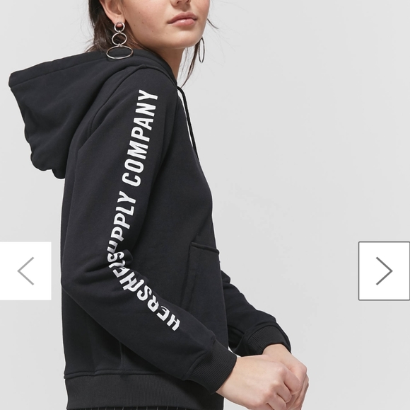 🌸 NWT Black Herschel Hoodie🌸 - Picture 2 of 5